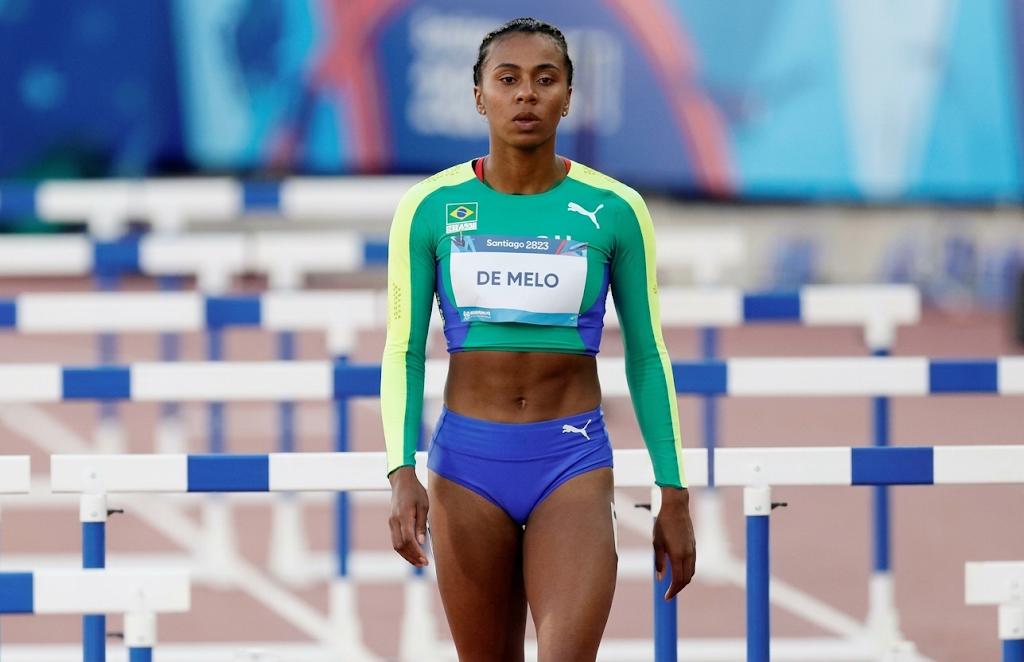 Caroline Ribeiro — COMPETIÇÃO